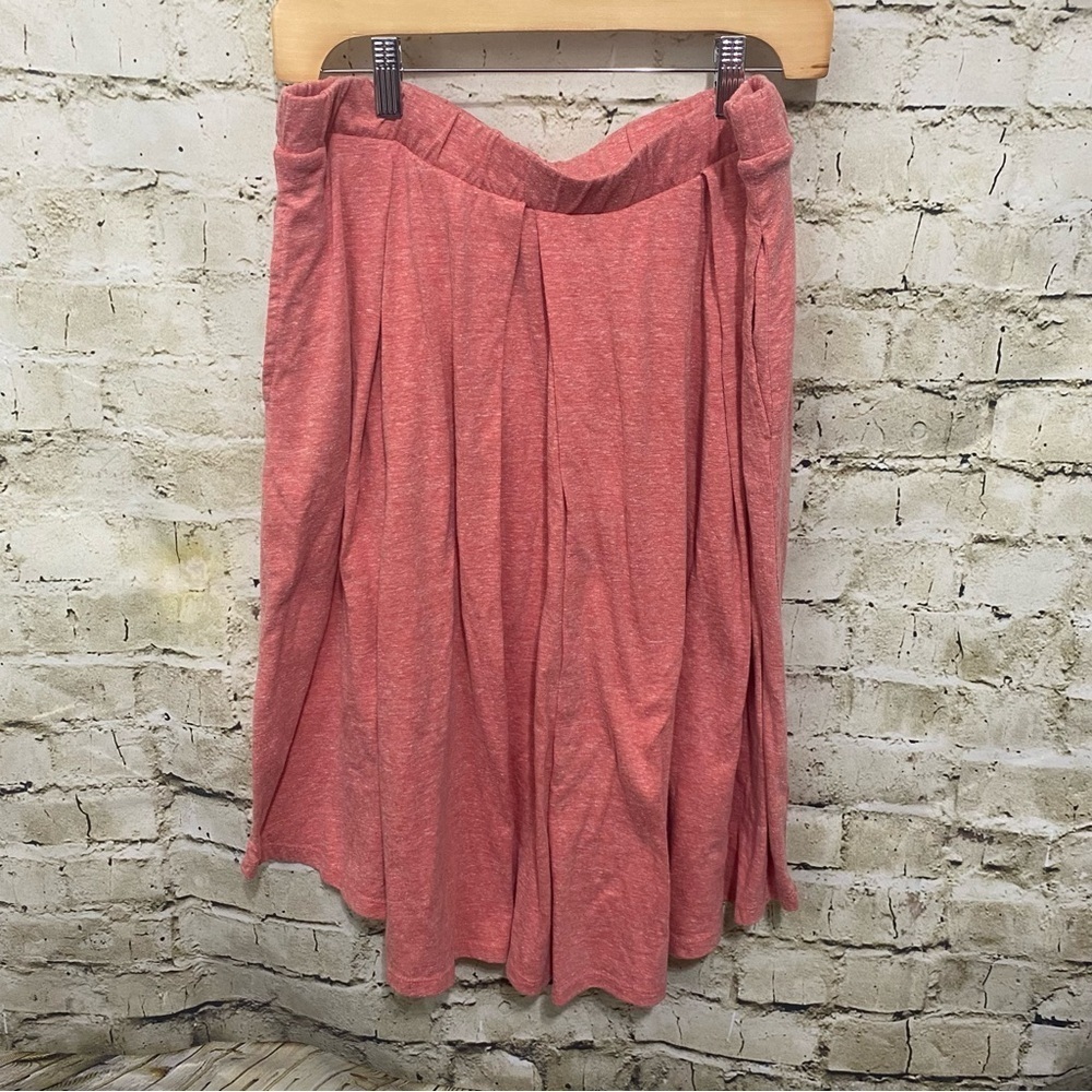 LuLaRoe Madison Box Pleat Skirt Heathered Red Stretch Waist Pockets